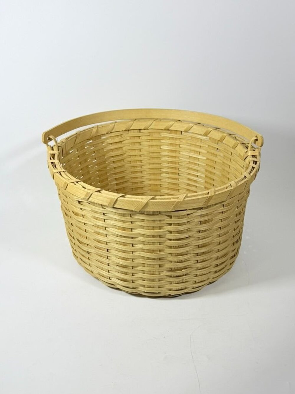 Amish Handwowen Swinging Handled Basket Vintage Light Wood Handmade Decorative - Picture 2 of 16